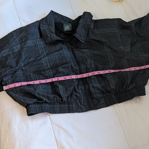 Free w/ purchase Wild Fable Checkered Wind Breaker Jacket - Picture 9 of 11